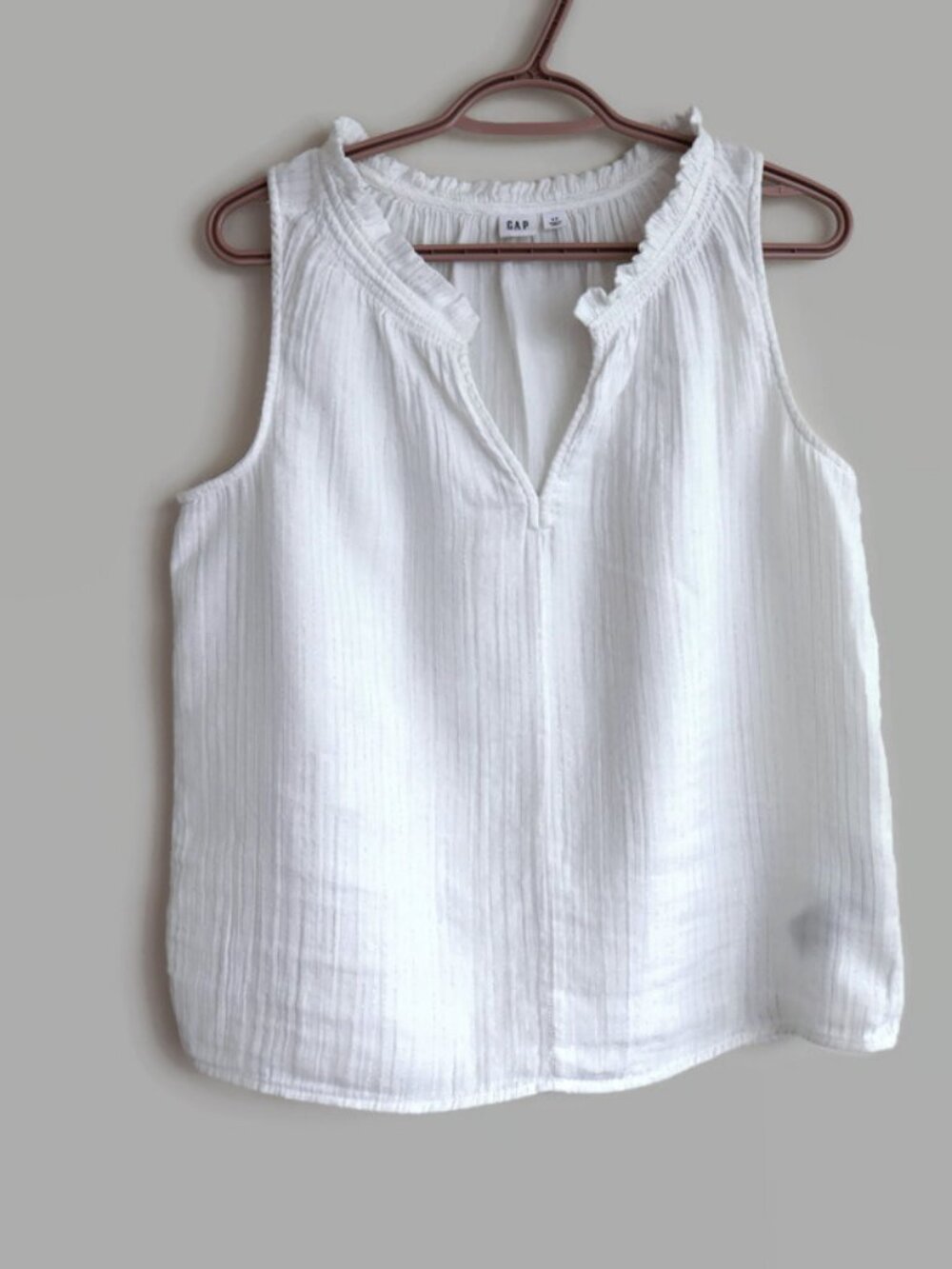 Cotton Sleeveless Blouse - Size S - White with Silver Threads - Gap